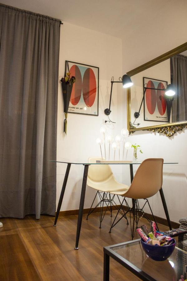 L' Altobasso Apt - Atypical Neapolitan House Bagian luar foto