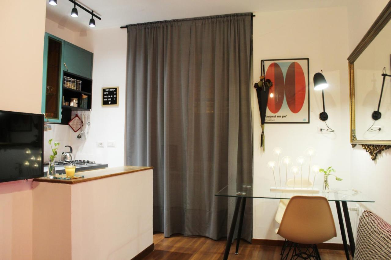 L' Altobasso Apt - Atypical Neapolitan House Bagian luar foto